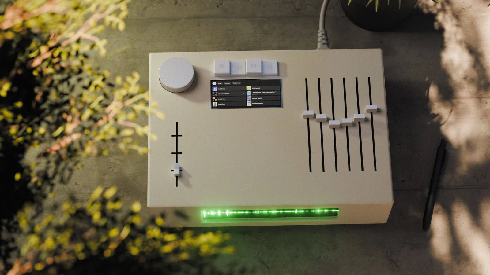 W/AV product render — controls and form